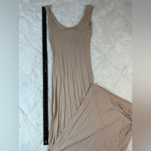 Pretty Little things women’s size 2 tan stone basic maxi dress New NWT - Picture 4 of 10